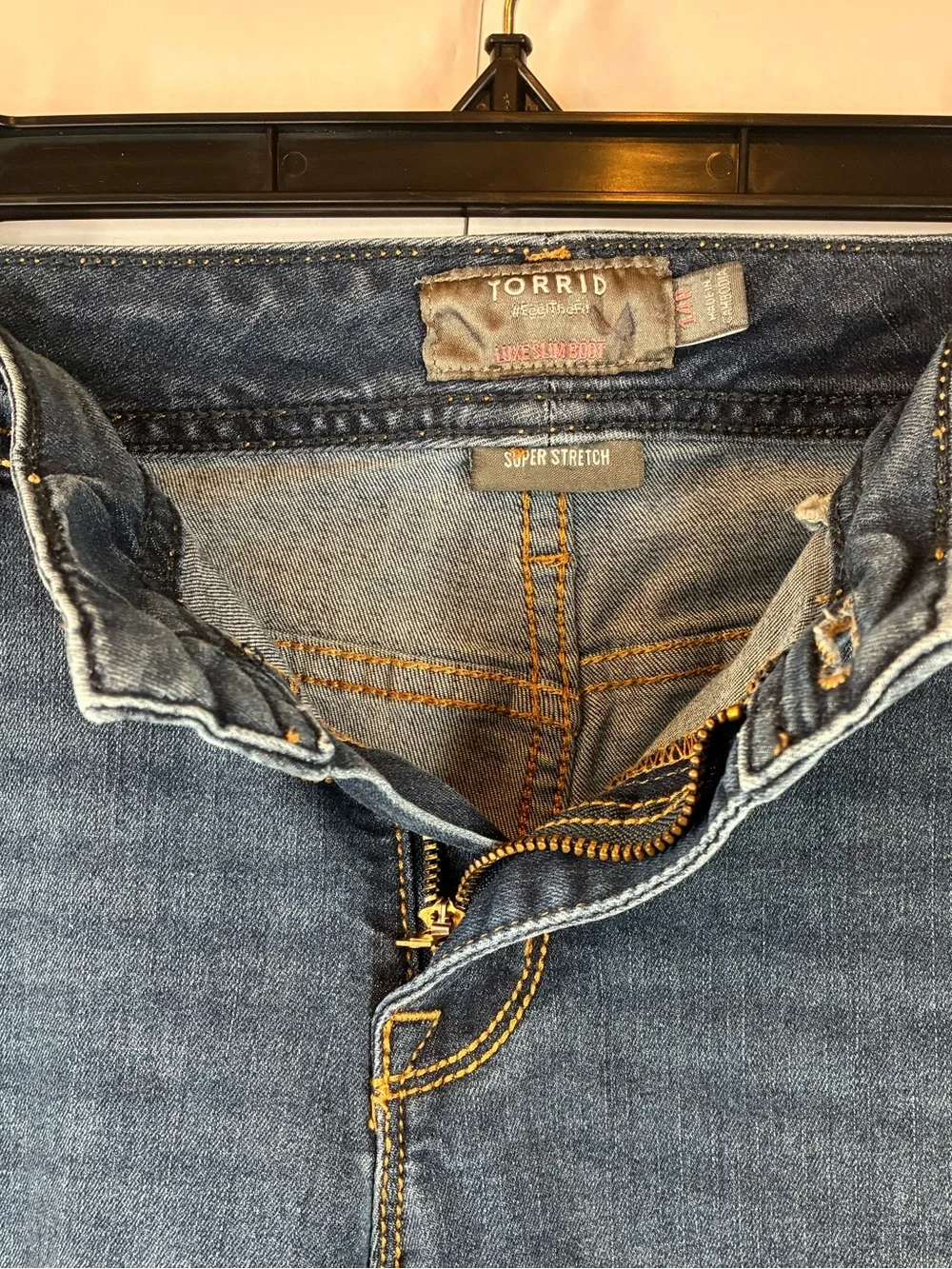Torrid Luxe Slim Boot Jeans Women’s Size 14R Medium Wash Stretch Denim - Picture 3 of 8